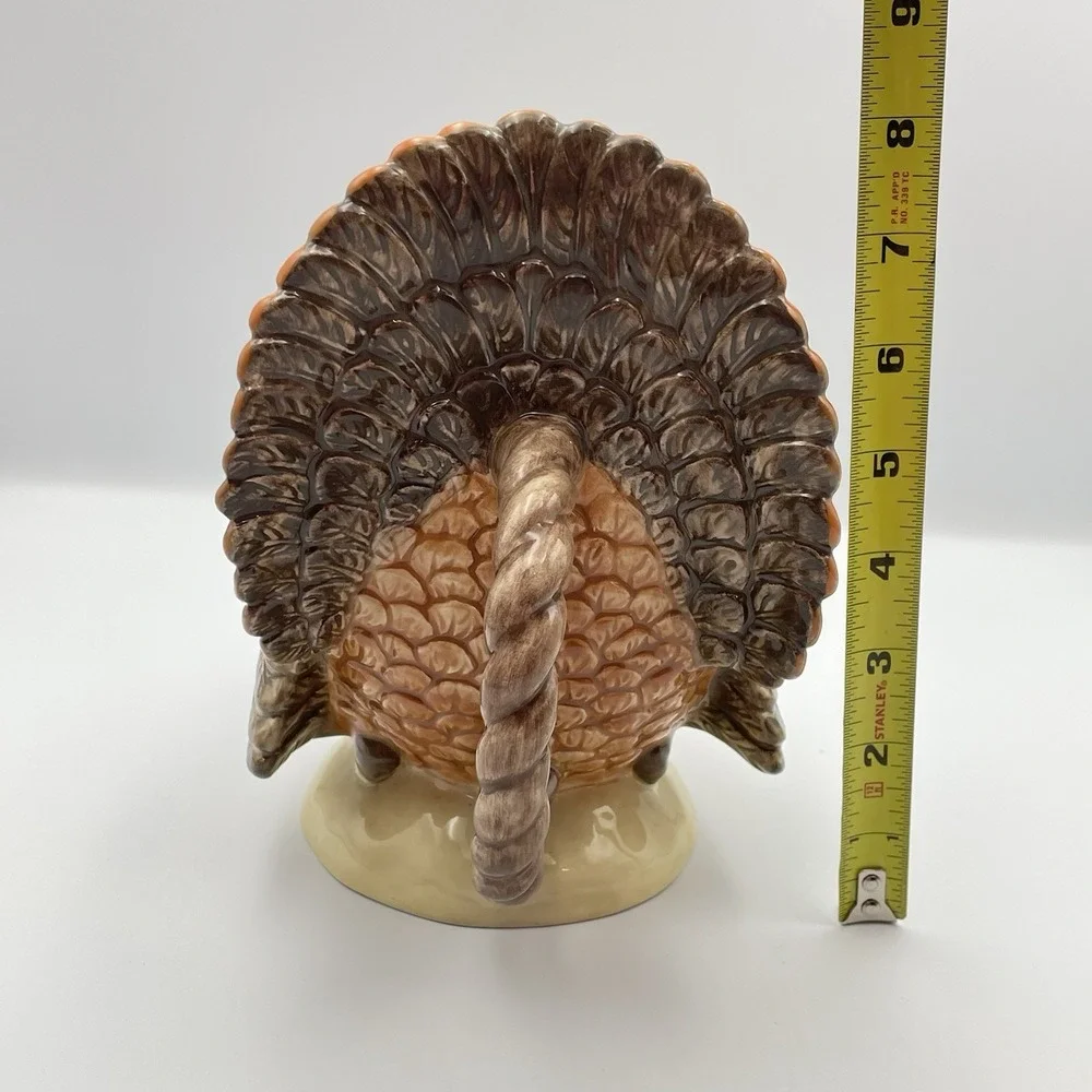 Zrike Thanksgiving Turkey Gravy‎ Pitcher With Acorns Harvest Turkey By Lisa Levy